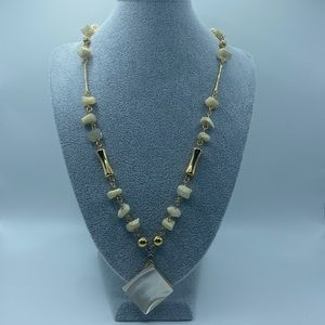 Cream and Gold Vintage Necklace